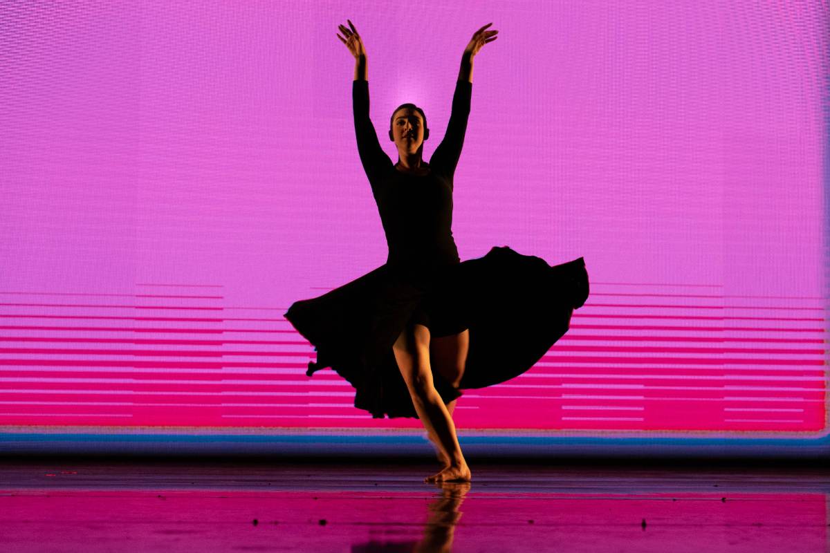 dance show photo of girl dancing