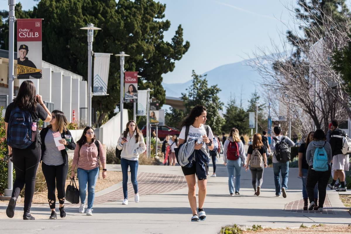 Students walk to and from classes at the Rancho Cucamonga campus.